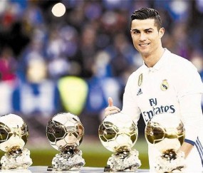 梅西在第一联赛西甲踢球时,为什么有球迷让他去低级别联赛展示实力?