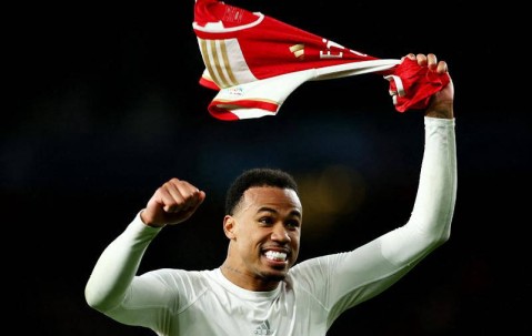 欧洲足坛新鲜事，皇马登顶，巴黎下滑，阿森纳连升10名