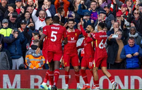 颁奖杯，开香槟！同城死敌送大礼，阿森纳遭平再丢分，利物浦躺冠