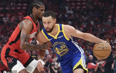 范乔丹26分库里低迷13+7 火箭击退勇士总比分2-3