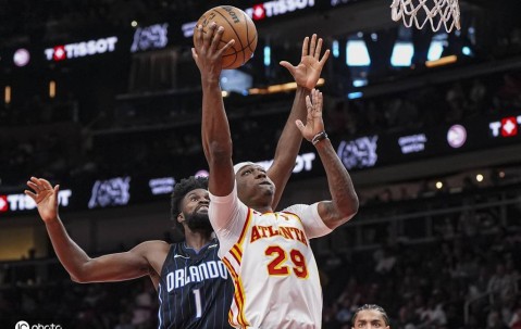 华莱士三双布莱克20+10 老鹰轻取魔术收获3连胜