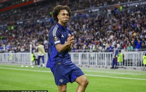 欧联-齐尔克泽破门奥纳纳两送礼 曼联2-2遭里昂绝平